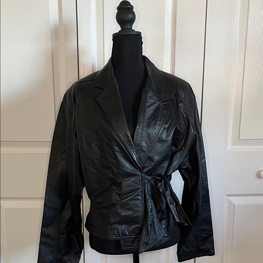 Vintage Mario Zarelli Women’s Black Leather Jacket Waist Tie Medium EUC